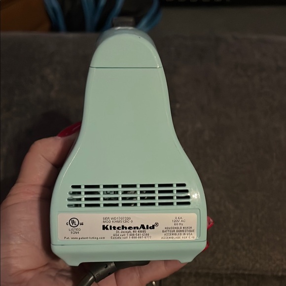 Kitchen Aid Mint Green 5-Speed Hand Mixer - Picture 4 of 6